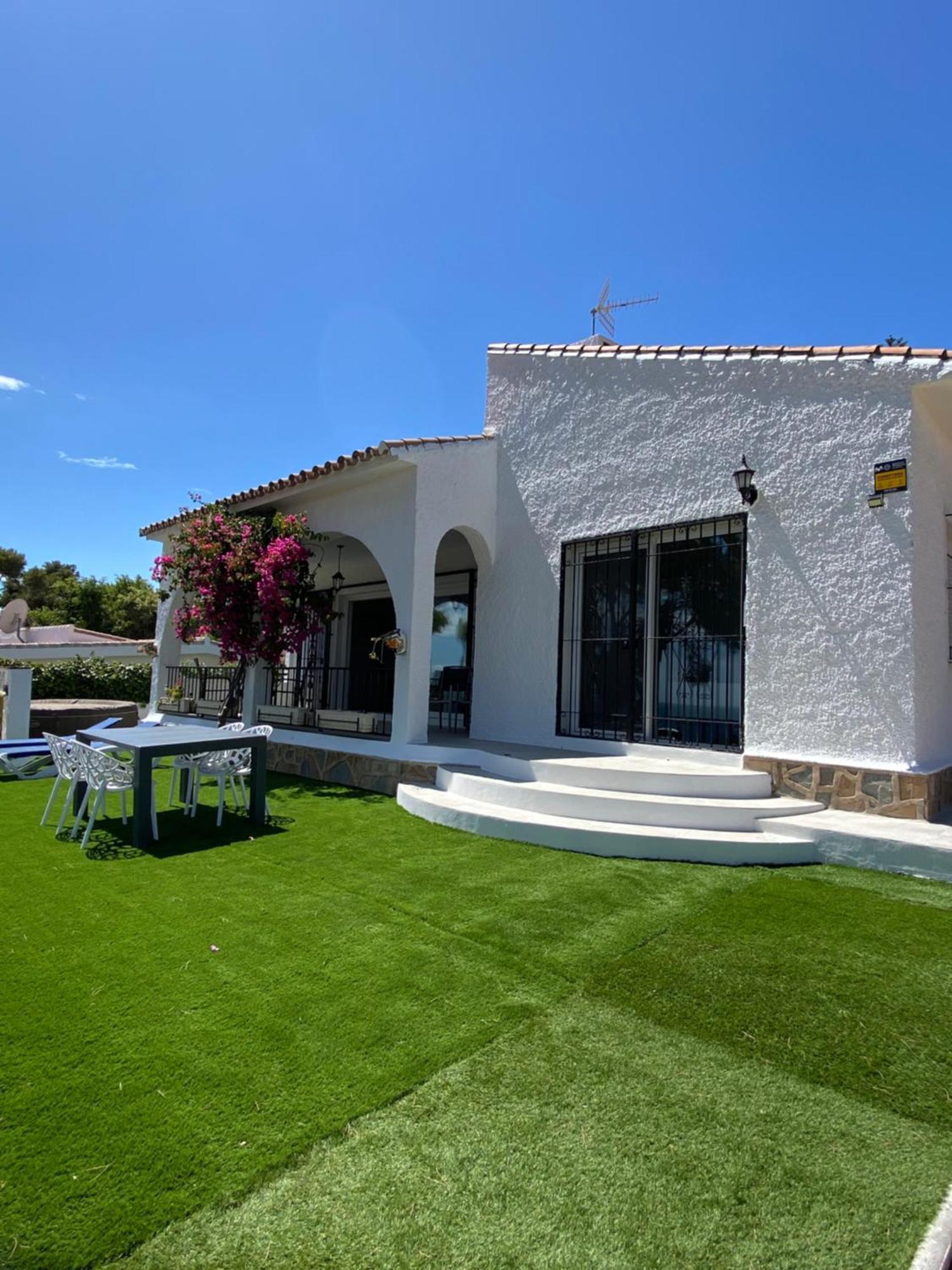 Independent Villa Beach House El Bosque La Cala De Mijas Exterior foto